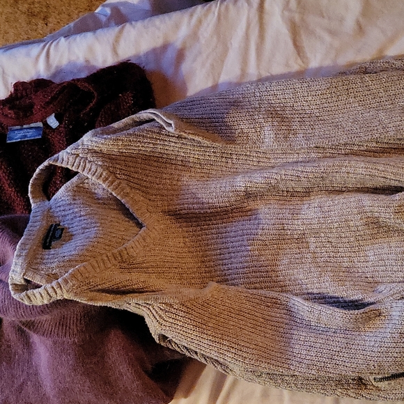 Sweater Bundle 🥰 - Picture 7 of 9